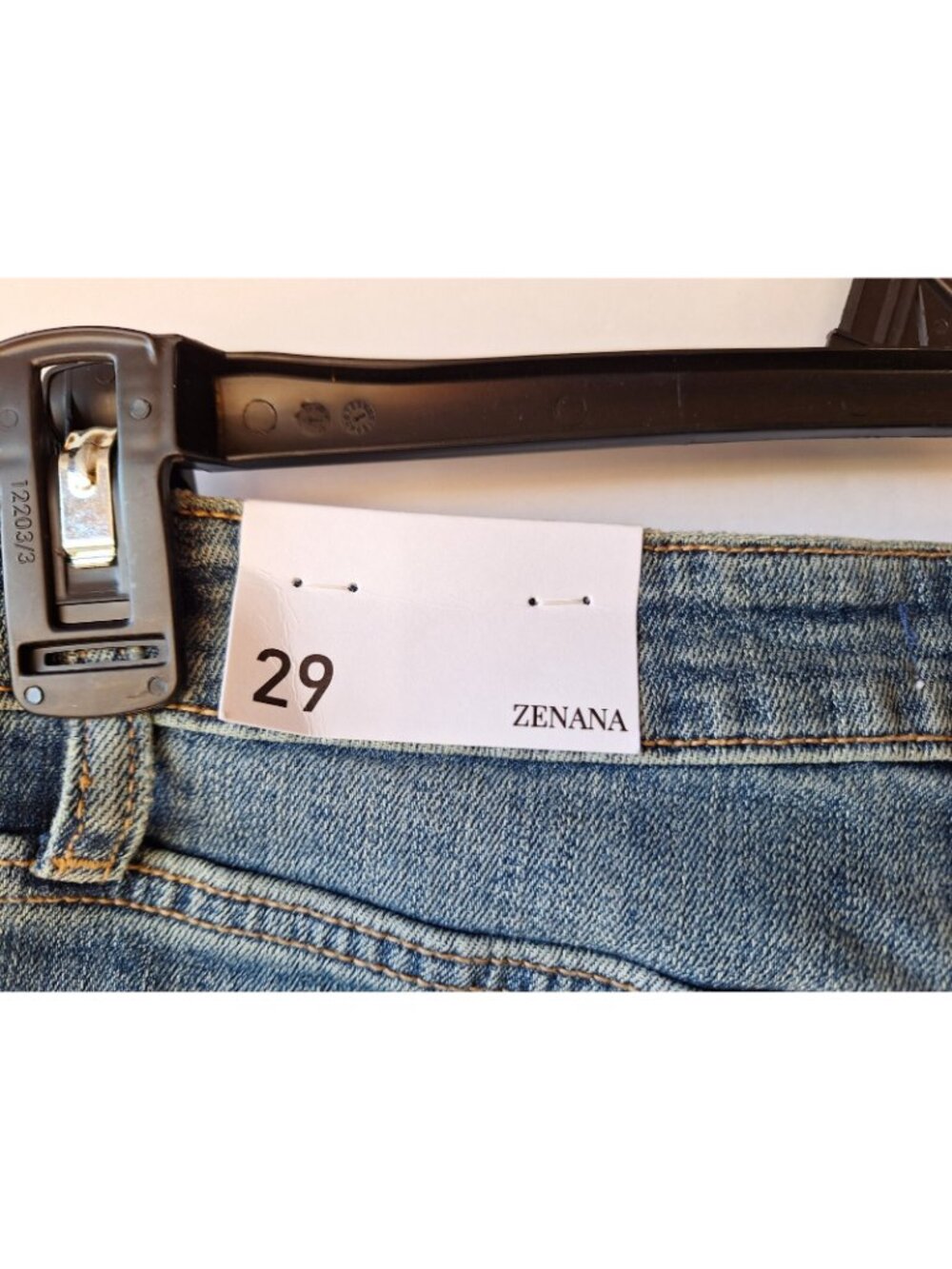 Zenana Jeans Adult Size 26 30X26 Straight Leg High Rise Womens NWT - Picture 5 of 7